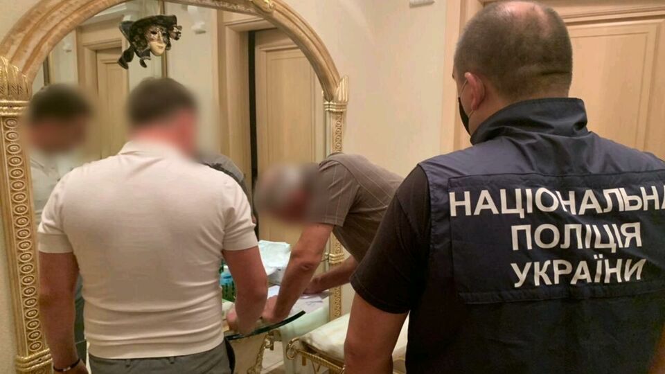Підозрюваний запевняв покупців у своєчасному здаванні будинку в експлуатацію
