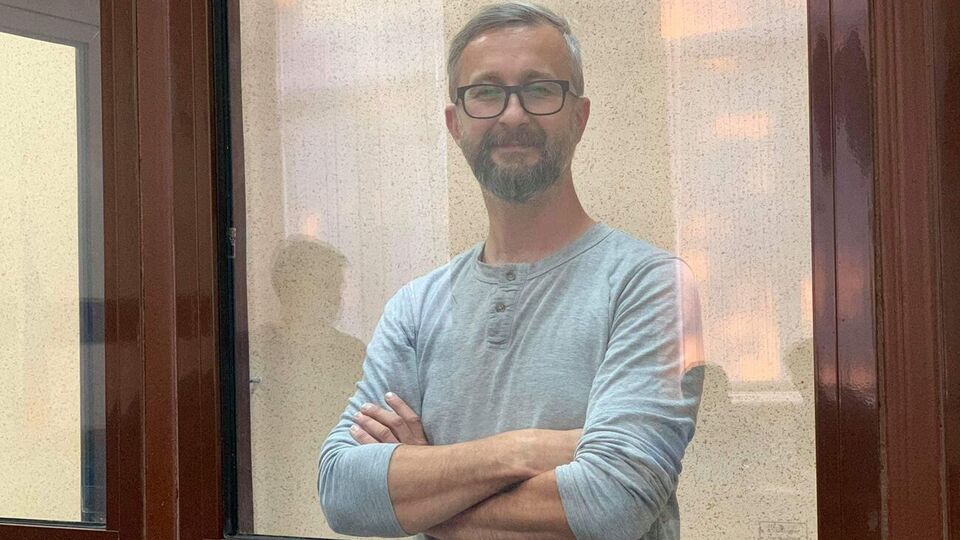 Джелялов: Во время обыска в моем доме сотрудник, его производивший, между прочим сказал: "Ваше оружие – слово. А это гораздо опаснее". Мое "оружие" со мной