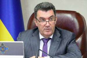 Данілов сказав, що олігархічна кланова система небезпечна для існування України