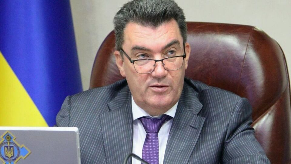 Данілов сказав, що олігархічна кланова система небезпечна для існування України