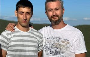 Ахтемова та Джелялова (на фото праворуч) окупанти відправили під варту