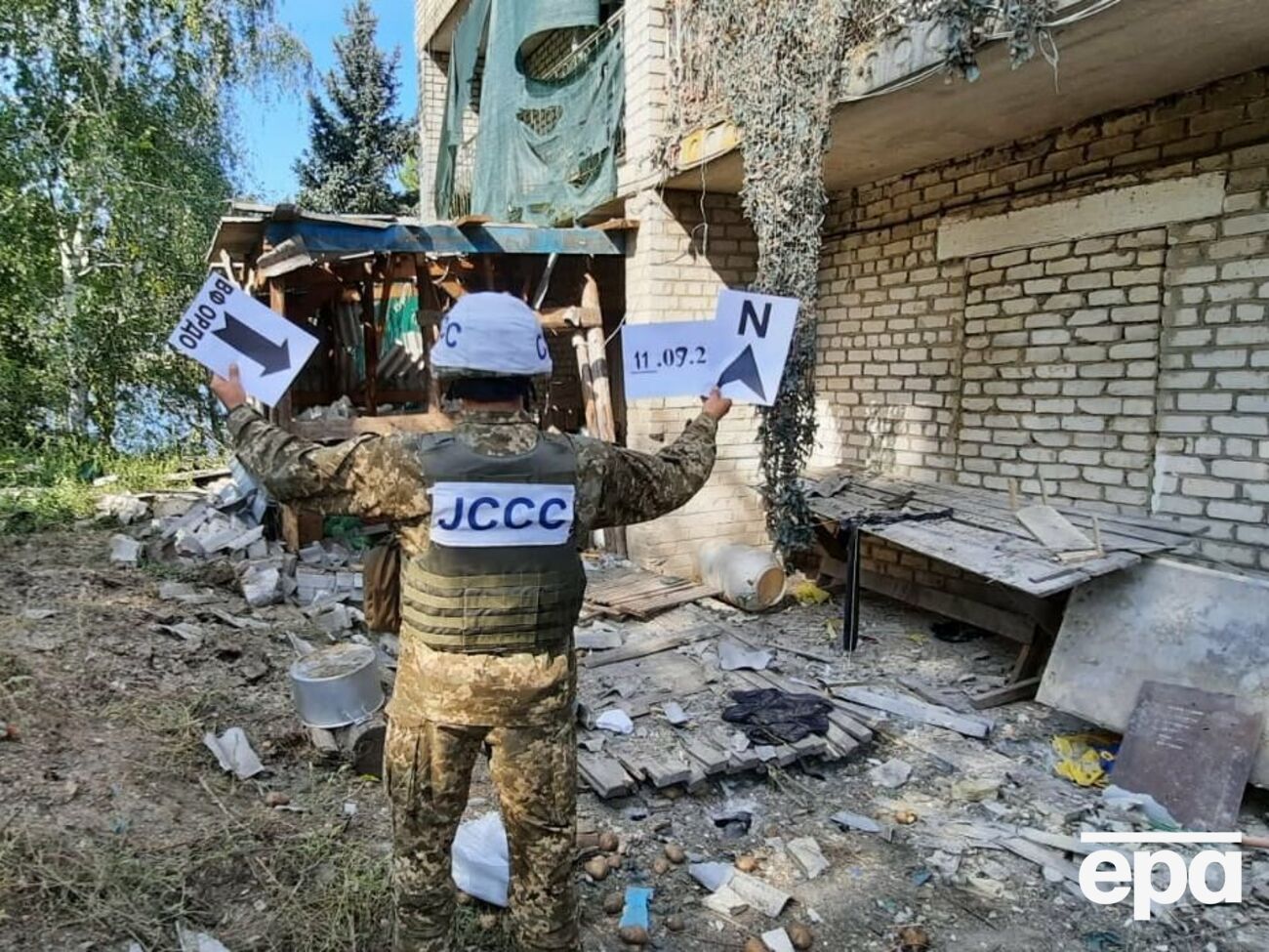 Снаряди бойовиків влучили у приватний будинок