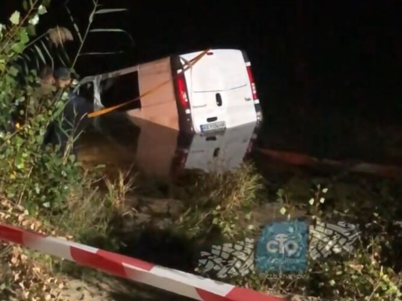 Із глибини машину підняли