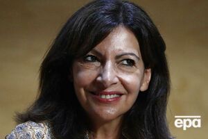 В случае победы на выборах Идальго станет первой женщиной на посту президента Франции