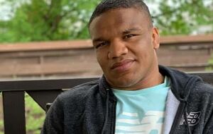 Жан Беленюк: Первая схватка была с действующим чемпионом Европы. С человеком, с которым недавно проиграл. Конечно, это еще ложилось дополнительным бременем