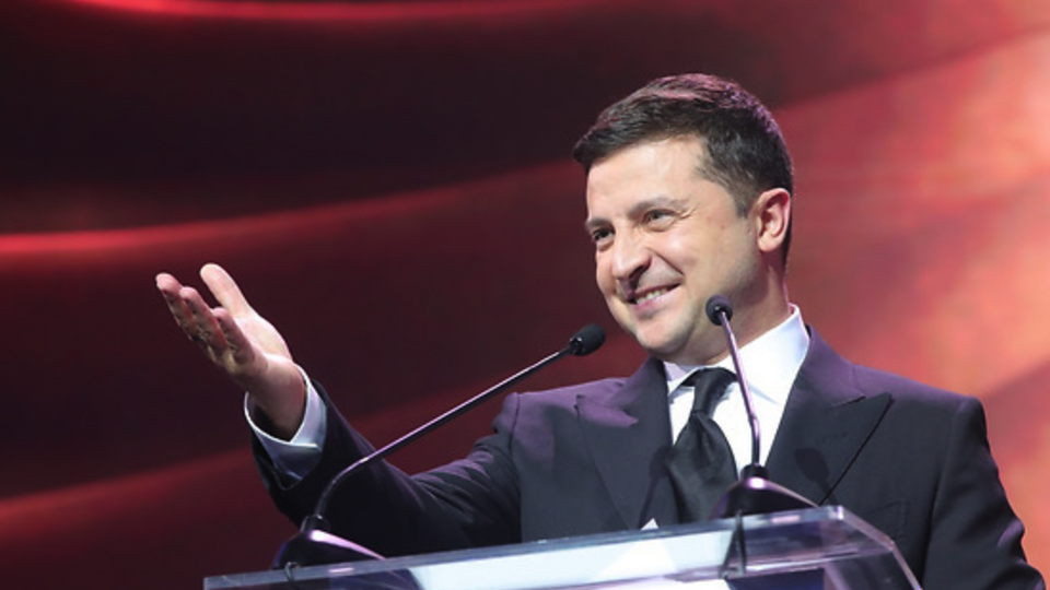 Владимир Зеленский: Тяжелоатлеты говорят, что поднять вес сложно, легко не пробовать. Я понимаю, что это будет сложно реализовать, но мы постараемся