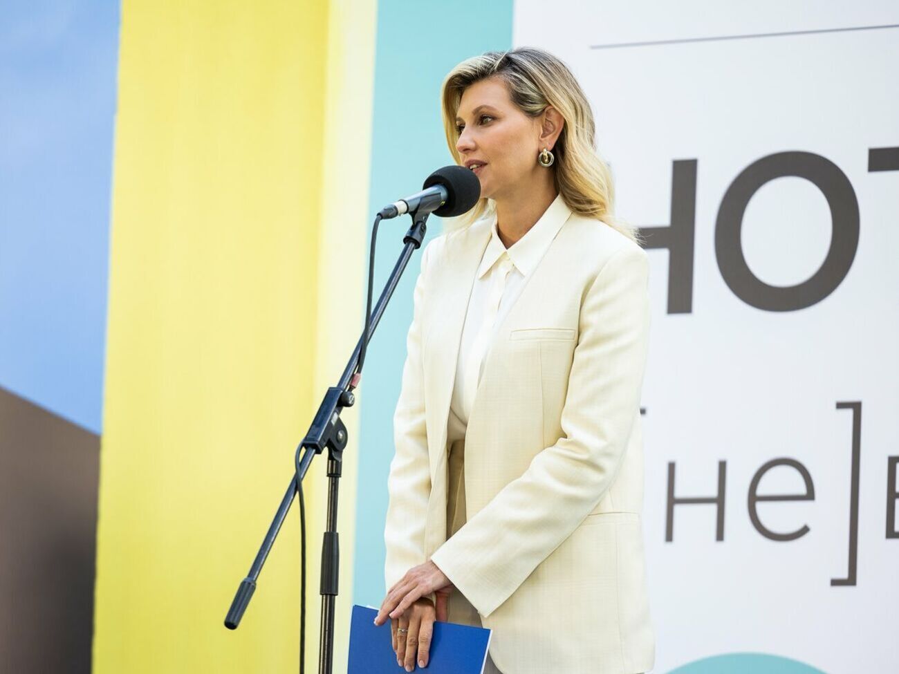 Зеленська: Багато&nbsp;жінок не усвідомлюють, що з ними відбувається насильство, і не можуть реагувати правильно