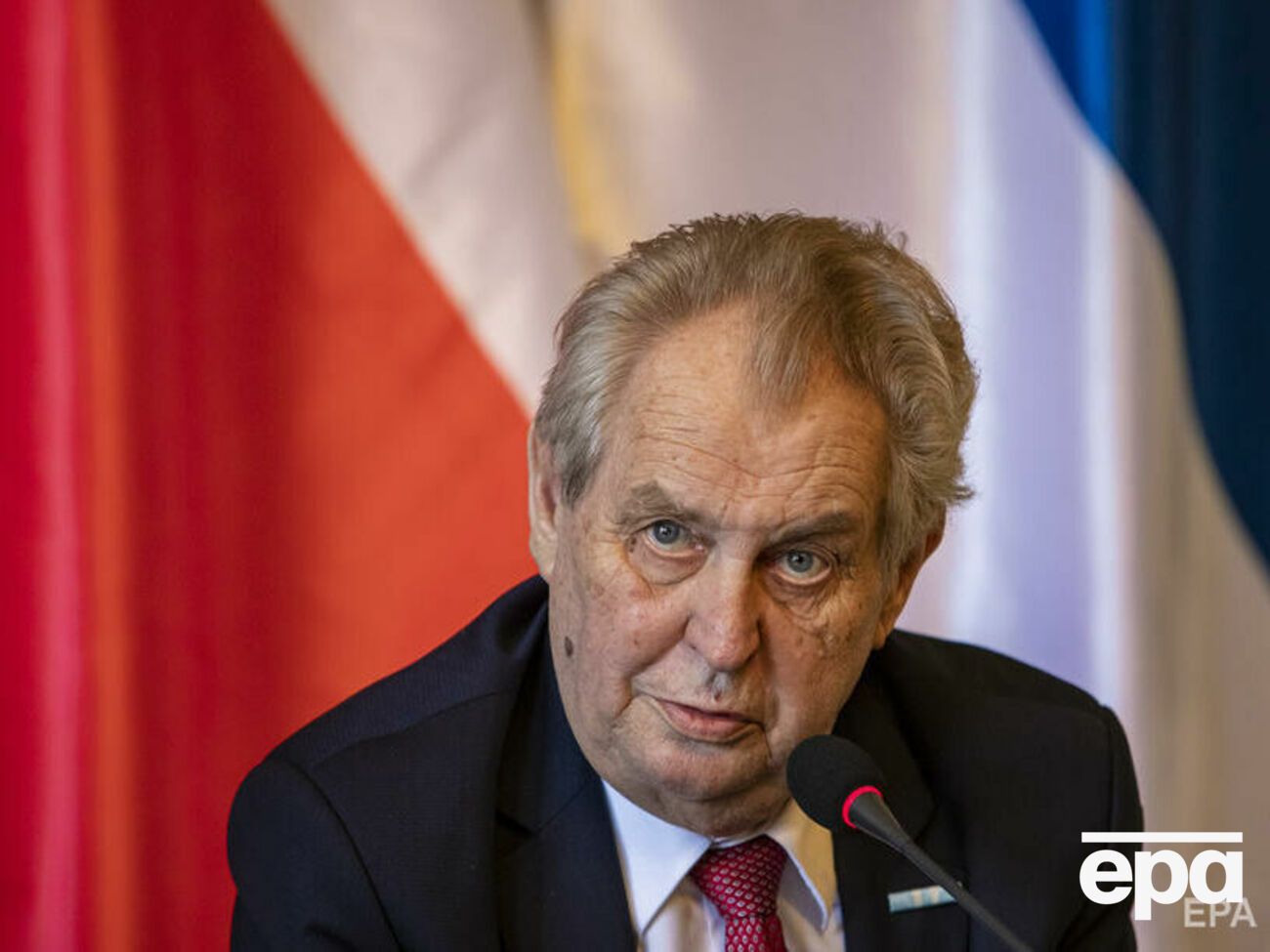 Земан долгое время лечился от стопной невропатии