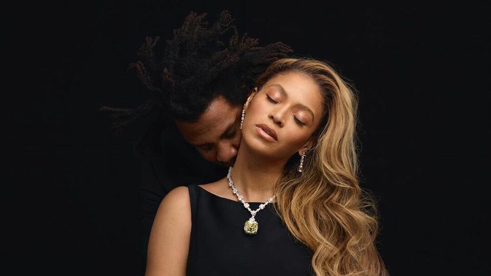 Супруги Бейонсе и Jay-Z сыграли в ролике влюбленную пару