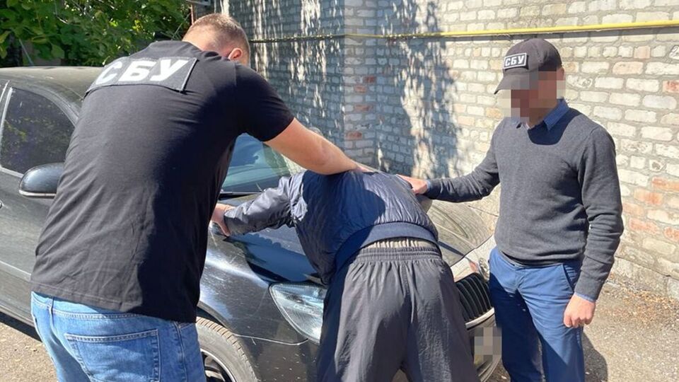 СБУ затримала підозрюваного під час операції в Новопскові