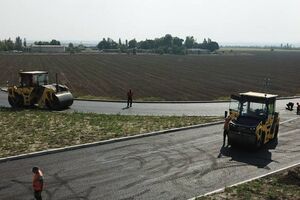 В 2022 году в Украине планируют продолжить ремонт дорог