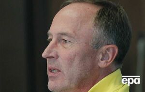 Петраков (на фото) заявил, что извинился перед Малиновским, футболист ответил, что никаких извинений у тренера не просил