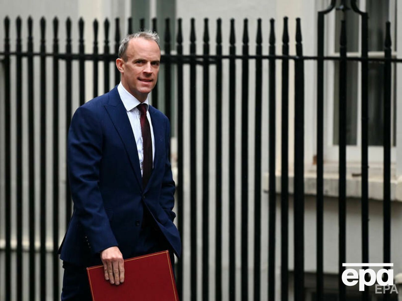 Рааб (на фото) сменил должность в правительстве Джонсона