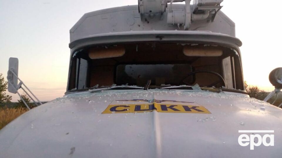 Автомобіль обстріляли з артилерії і мінометів