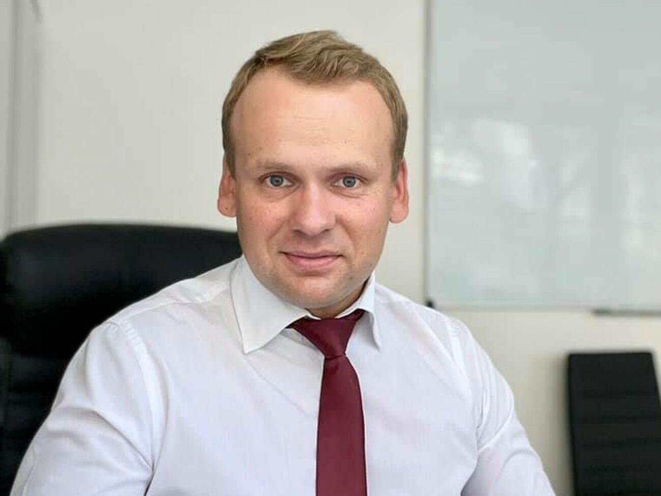 Василий Рябченко представляет интересы Дмитрия Гордона в суде в деле, инициированном пятым президентом Украины Петром Порошенко