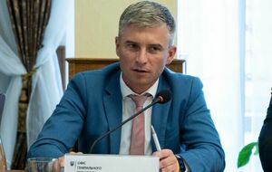 Новиков считает ситуацию вторым случаем после конституционного кризиса 2020 года, когда отдельные организации судебной власти берут на себя полномочия Верховной Рады