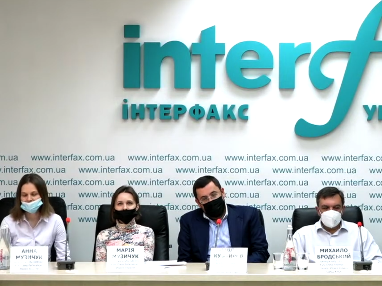 Этой осенью у шахматисток очень напряженный календарь,&nbsp;отметили&nbsp;участники пресс-конференции