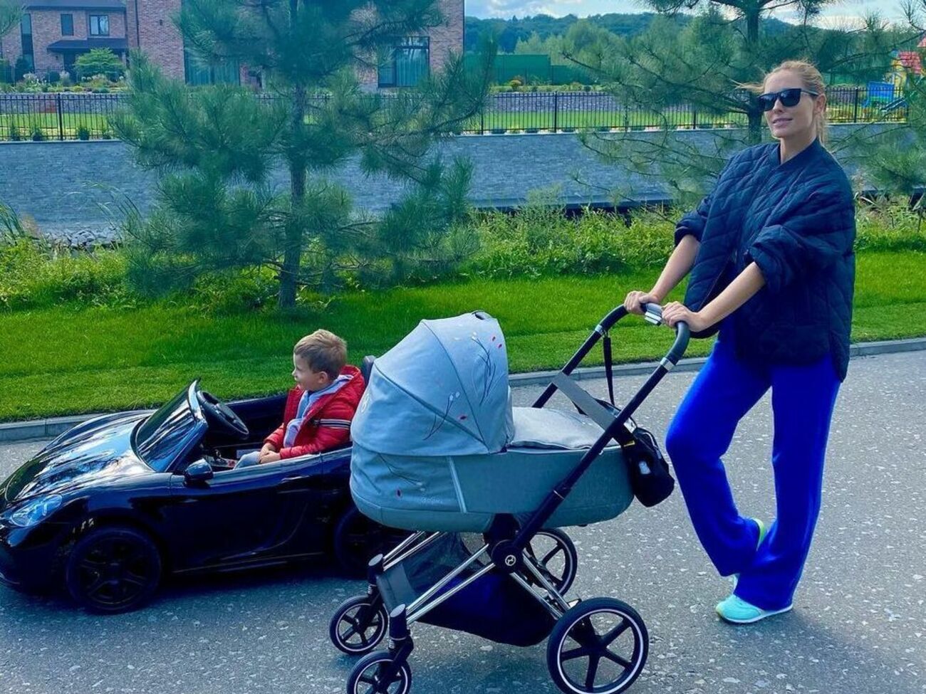 Осадча &ndash; мати трьох дітей