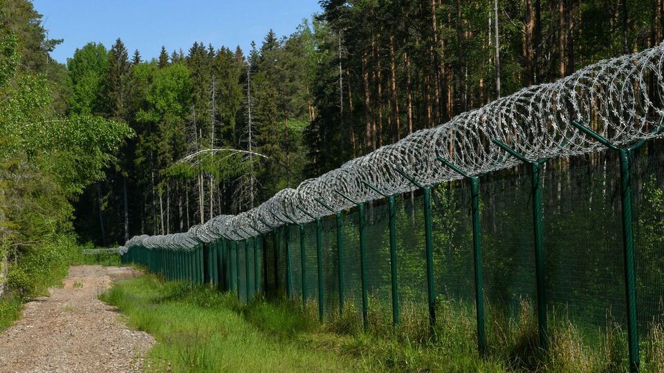 На кордоні Литви з Білоруссю дріт буде прокладено на ділянці з найбільшим ризиком, зазначила Шимоніте