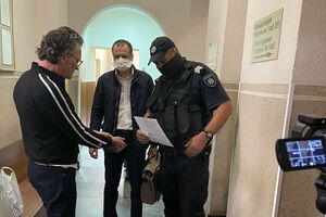 Балашов (на фото – перший ліворуч) заявив про намір "постраждати за громадянські права"