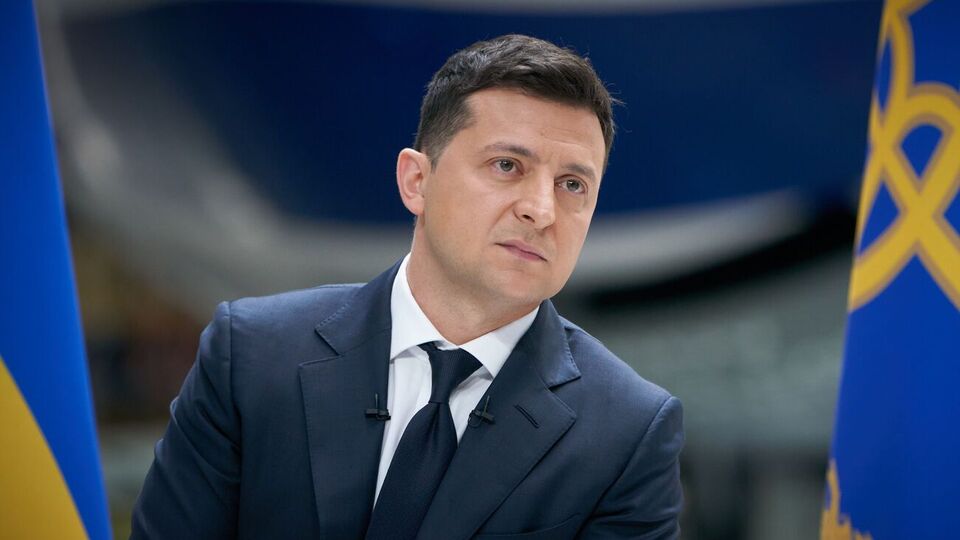 Согласно распоряжению Зеленского (на фото), рабочую группу возглавил глава ОПУ Ермак