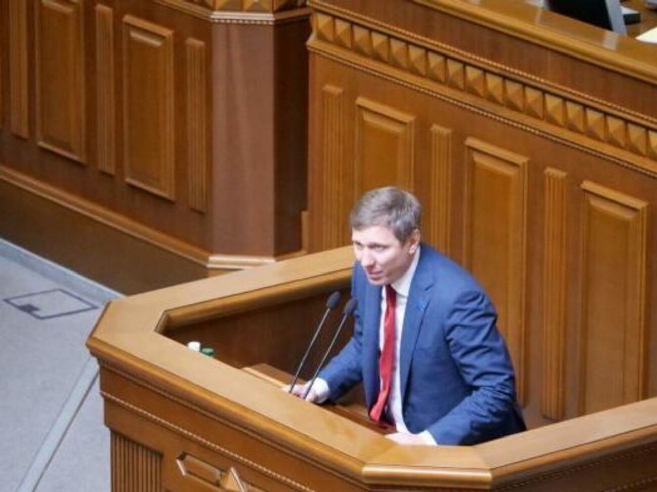 Сергій Шахов: Як можна в умовах всесвітньої кризи відключати людей від світла, води, газу та тепла?