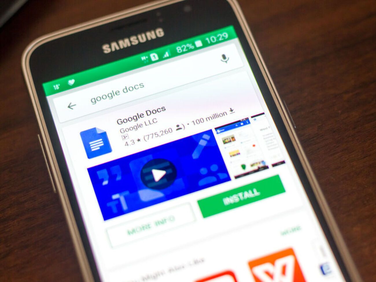 Блокировка сервиса началась из-за публикации в нем рекомендаций по голосованию на выборах в Госдуму