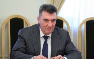 Данилов сказал, что санкции введут и против иностранных граждан, если они приедут в Крым или ОРДЛО как наблюдатели на выборах в Госдуму РФ