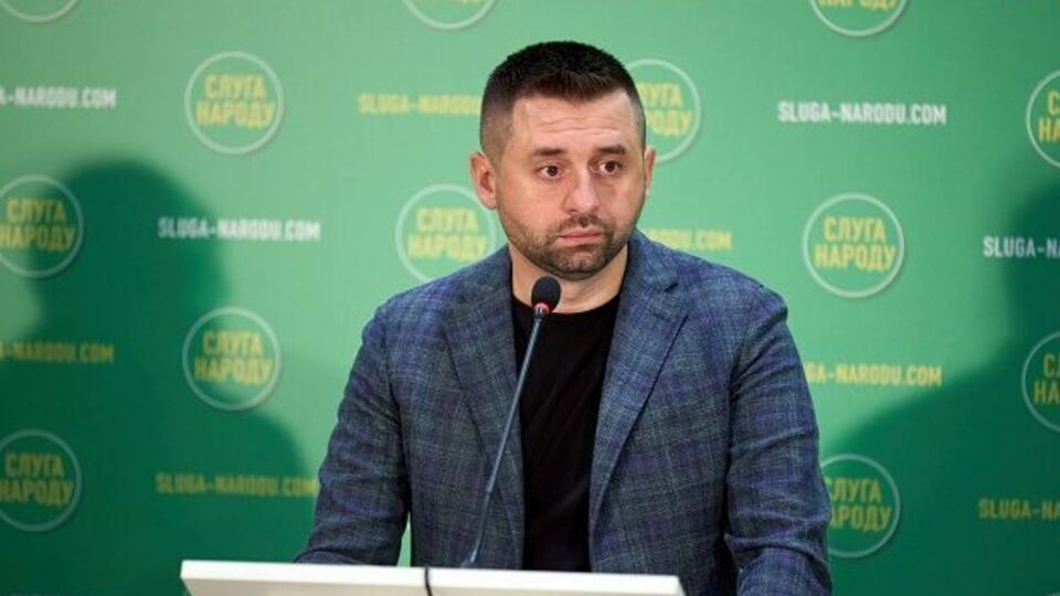 Арахамія: Я вважаю, що пан Разумков не послухав думку своєї фракції, яка його висувала на місце спікера. Ми будемо з ним розмовляти