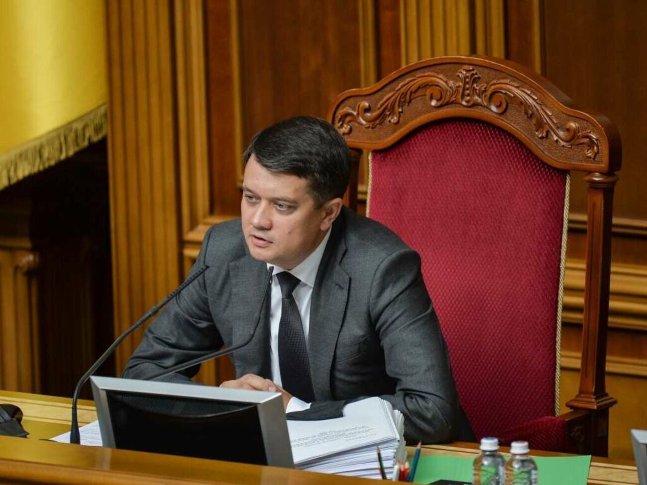 Разумков: Я за посаду триматися не буду