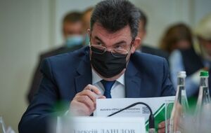 По словам Данилова, последние олигархи в Украине появились после 2014 года