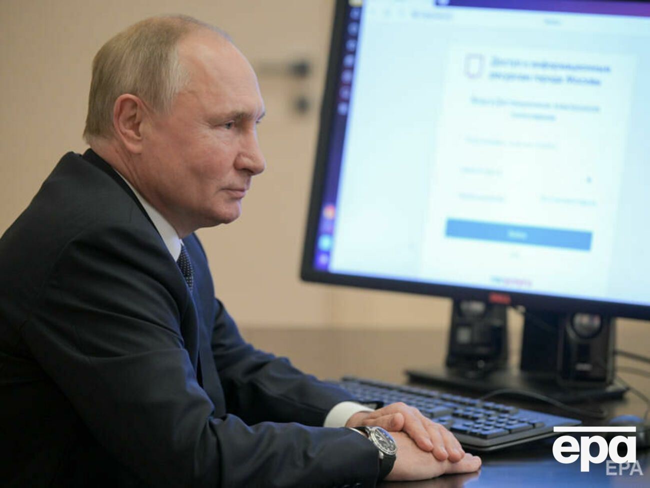 Путін голосував на виборах дистанційно