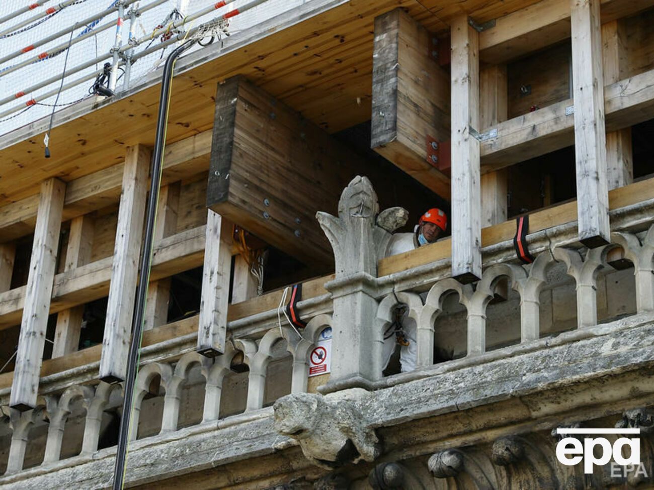 В сентябре начнут работы по очистке внутренних стен и полов собора&nbsp;Парижской Богоматери