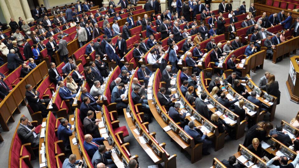 Зеленський говорив, що якщо Рада саботуватиме законопроєкт про олігархів, його винесуть на всеукраїнський референдум