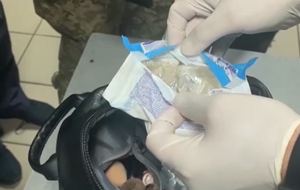 Коноплю росіянка ховала у пачці вологих серветок