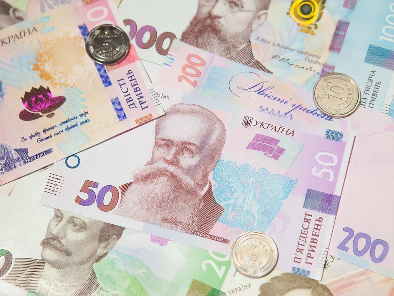 Курс гривні щодо долара знизився на 11 копійок