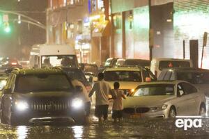Вулиці Нью-Йорка затопило після злив, які приніс ураган "Іда"