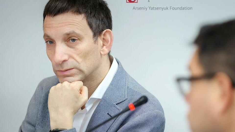 Портников объяснил разницу между декларациями и действиями