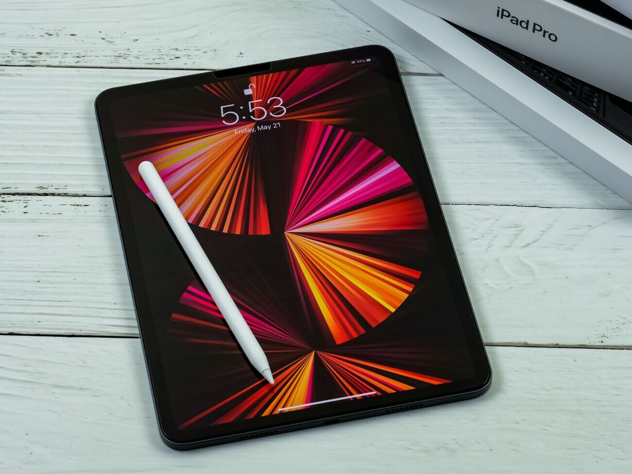 Топовые планшеты 2021 года Apple iPad Pro M1, Samsung Galaxy Tab S7 FE и компактный Huawei MatePad 11. Новые технологические решения, плюсы и минусы моделей