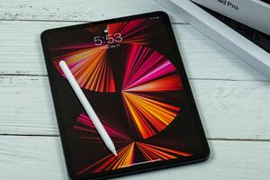 Топовые планшеты 2021 года Apple iPad Pro M1, Samsung Galaxy Tab S7 FE и компактный Huawei MatePad 11. Новые технологические решения, плюсы и минусы моделей