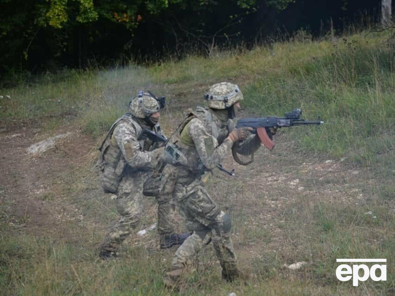 Українські позиції на Донбасі вісім разів обстріляли бойовики