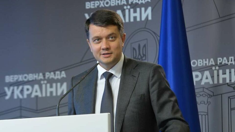 Разумков не вірить, що депутатам пропонують хабарі за голоси