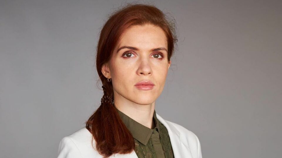 Безуглая: Я тоже ощущаю давление. Со стороны общества, своих морально-этических качеств