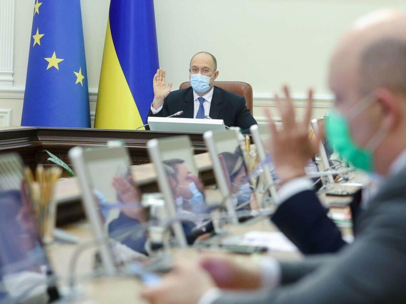 Уряд продовжив адаптивний карантин до кінця року