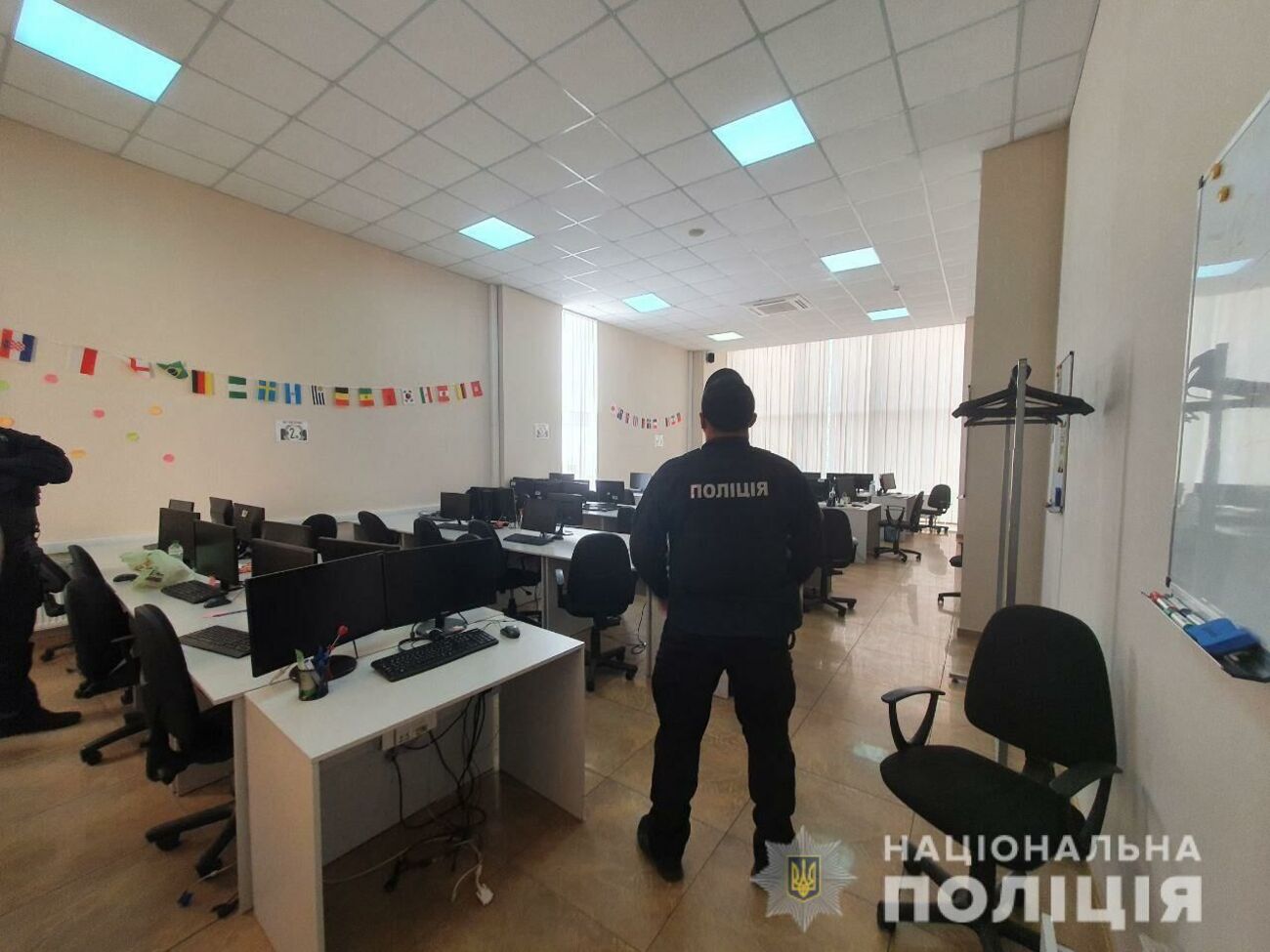 Поліція в межах розслідування провела обшуки