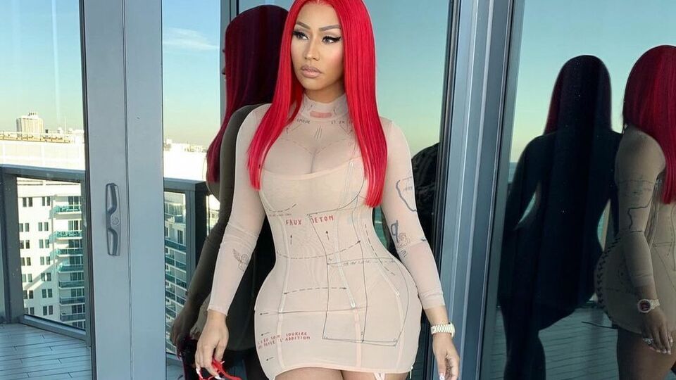 Заявление Минаж о вакцинации спровоцировало скандал