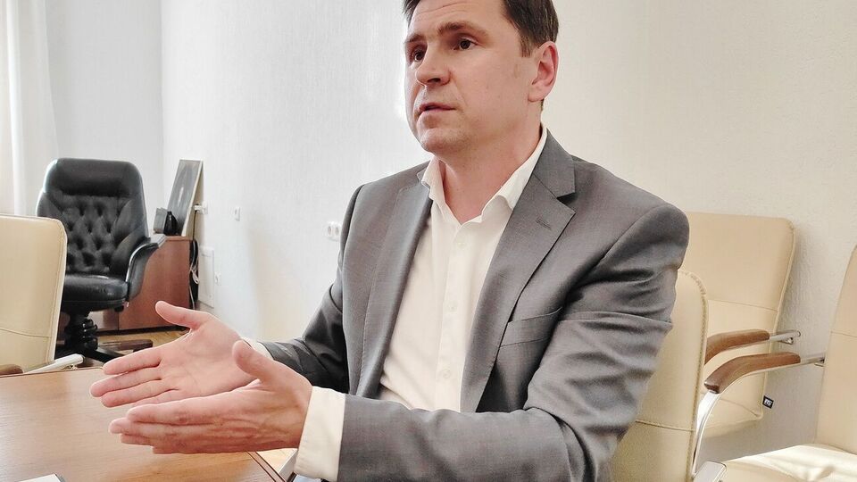 Подоляк: Що дійсно шокує в поведінці Разумкова – його відверта підтримка саме олігархів