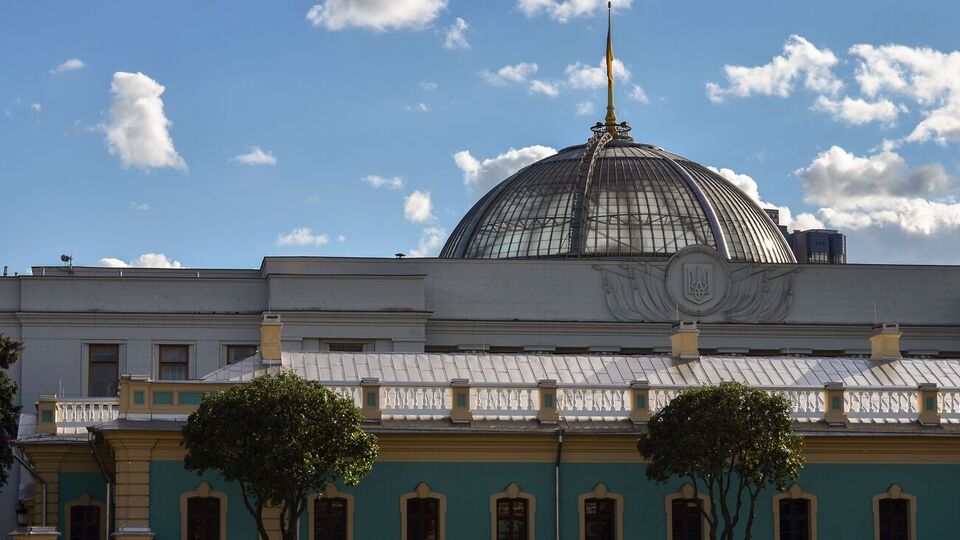 Верховна Рада ухвалила проєкт закону про деолігархізацію у першому читанні на позачерговому засіданні 1 липня