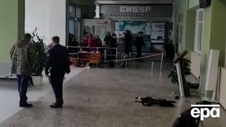 В результате в Пермском университете погибли шесть человек