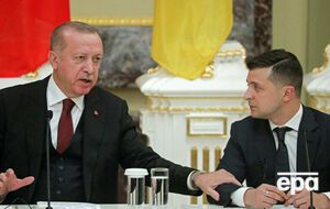 Зеленский (справа на фото) собирается обсудить с Эрдоганом экономические вопросы